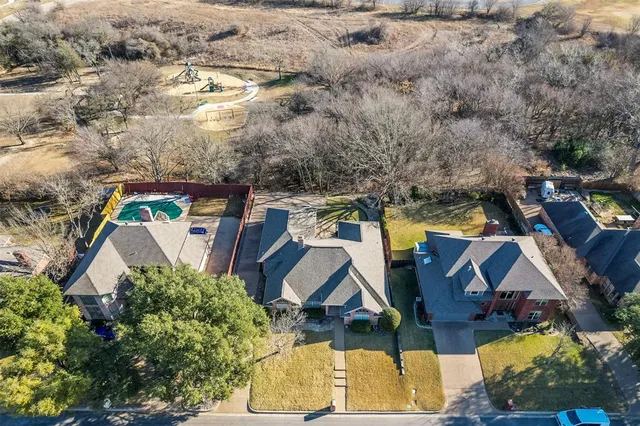 $399,900 | 6913 Aspen Wood Trail, Fort Worth, TX 76132