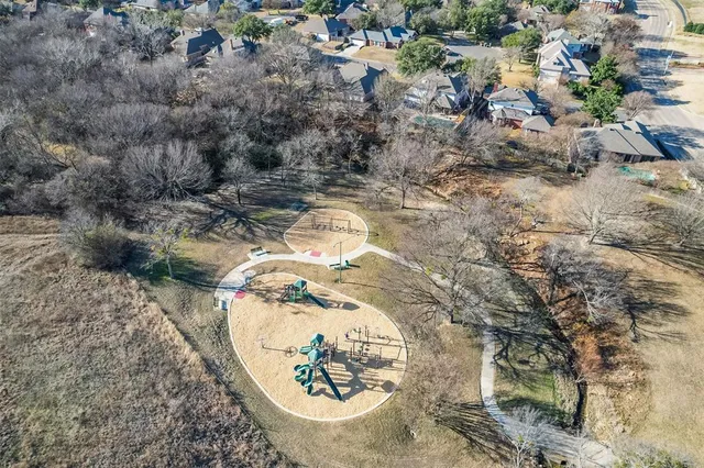 $399,900 | 6913 Aspen Wood Trail, Fort Worth, TX 76132