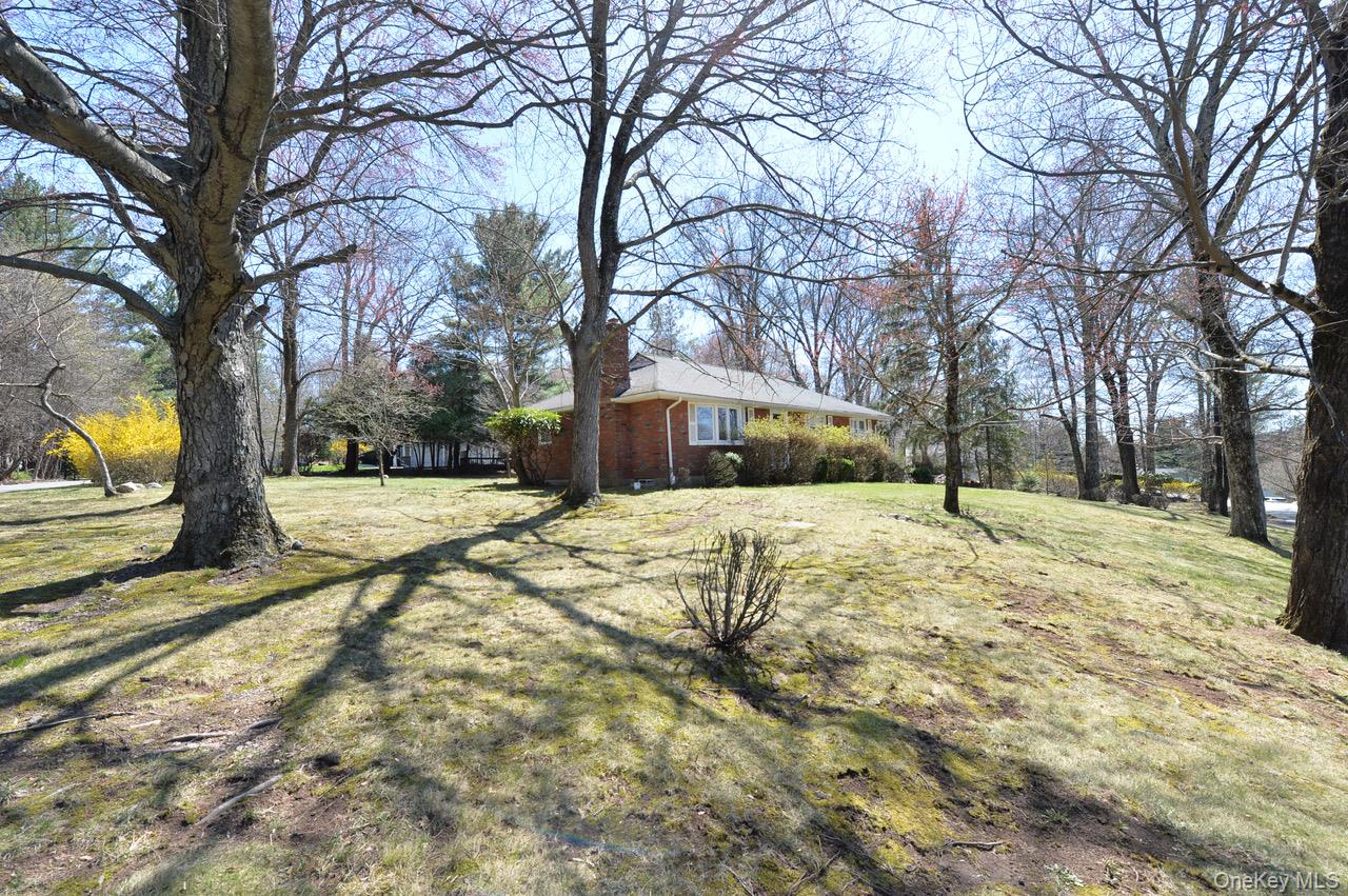 2 Augur Road Airmont, NY 10901 - Photo 2 of 34 Gallery Image 2