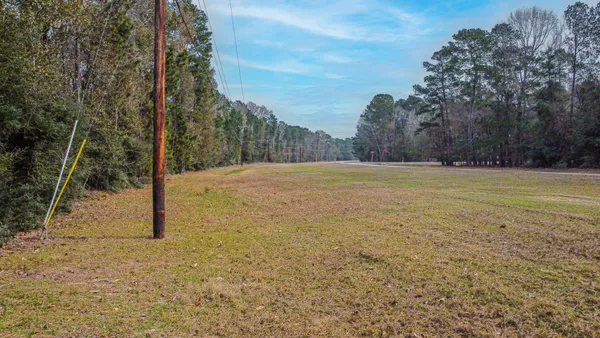 $289,000 | 235 Lake Commons Court, Huffman, TX 77336