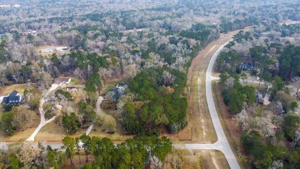 $289,000 | 235 Lake Commons Court, Huffman, TX 77336