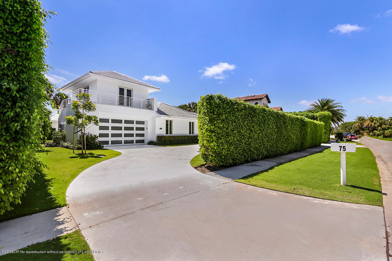 75 Spoonbill Road Manalapan, FL 33462 - Photo 3 of 41 a view of a volley ball court