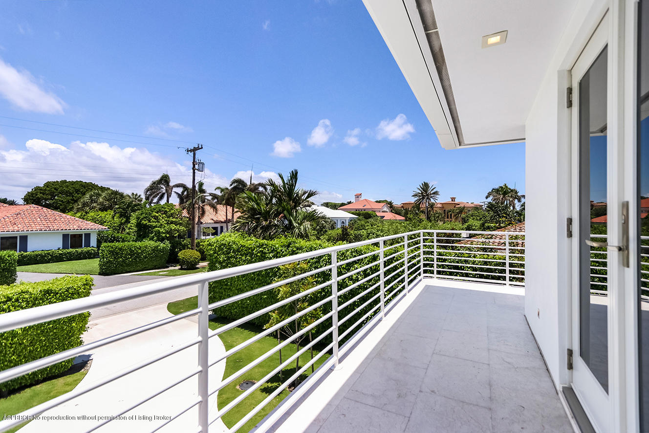 75 Spoonbill Road Manalapan, FL 33462 - Photo 21 of 41 a balcony with view of outdoor space
