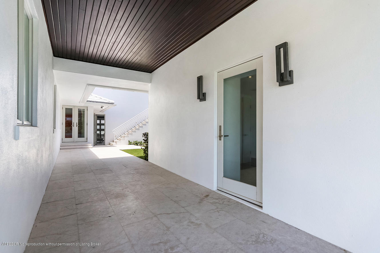 75 Spoonbill Road Manalapan, FL 33462 - Photo 22 of 41 a view of a house basement