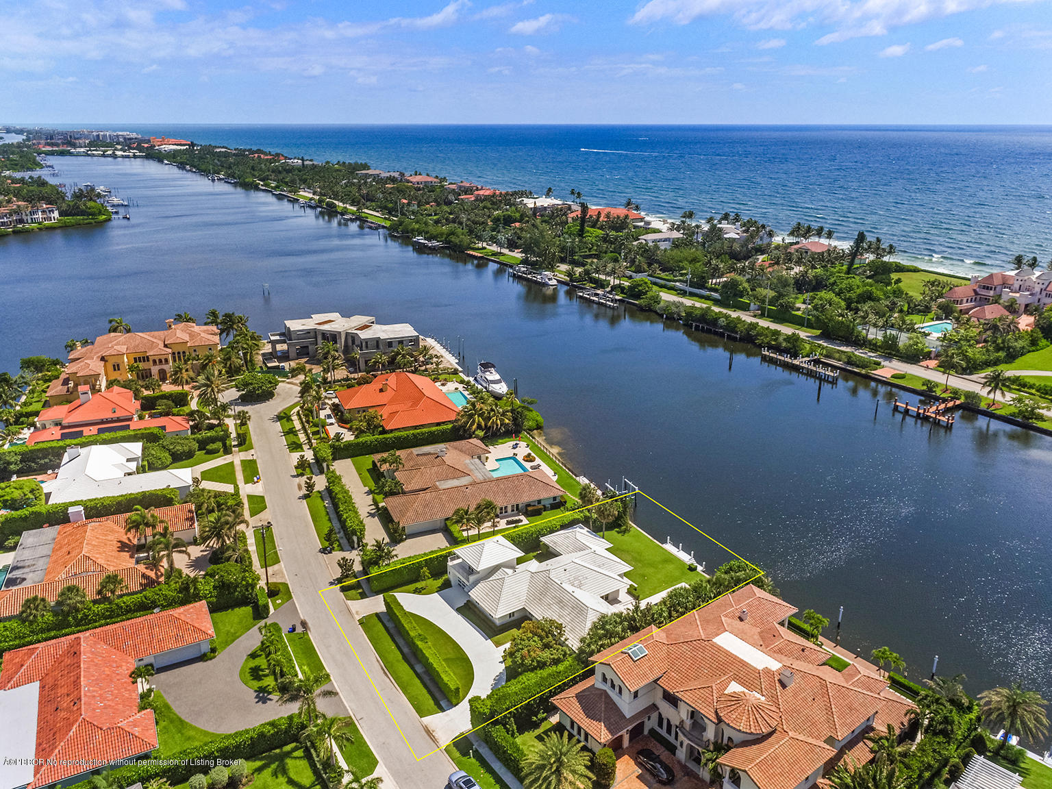 75 Spoonbill Road Manalapan, FL 33462 - Photo 23 of 41 an aerial view of residential houses with outdoor space