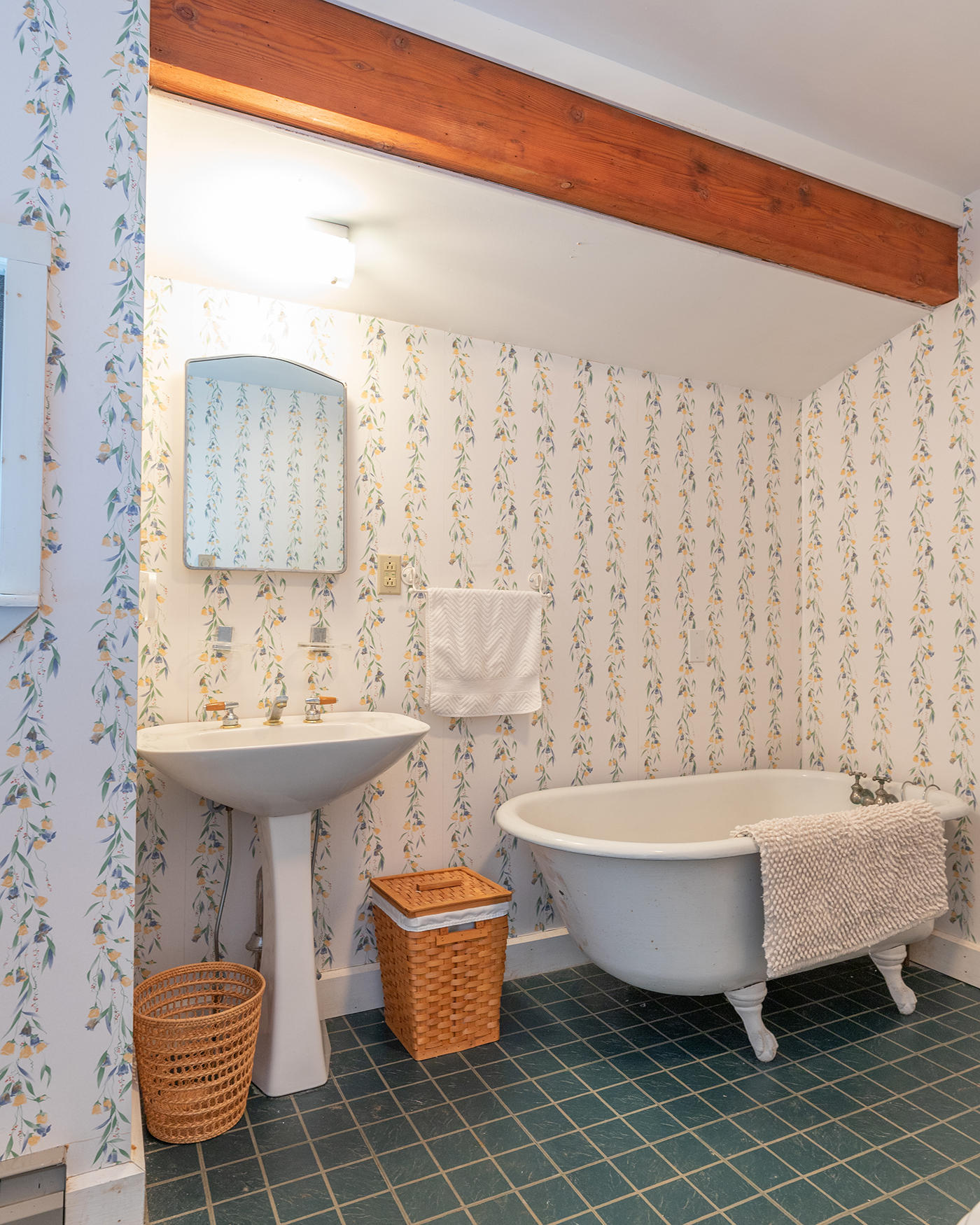 53 Fullington Road Lincolnville, ME 04849 - Photo 22 of 28 Master bath