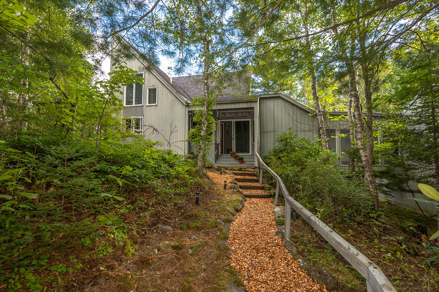 53 Fullington Road Lincolnville, ME 04849 - Photo 3 of 28 Front entrance to main house