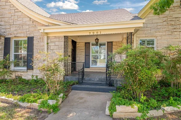 $395,000 | 2201 South 10th Street, Abilene, TX 79605