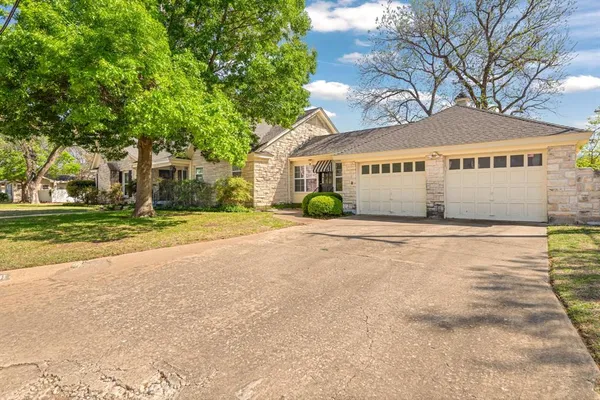 $395,000 | 2201 South 10th Street, Abilene, TX 79605