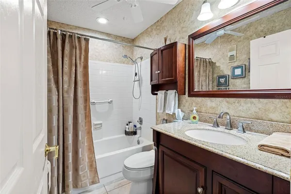 $1,900 | 5970 80th Street North, Unit 411, St. Petersburg, FL 33709