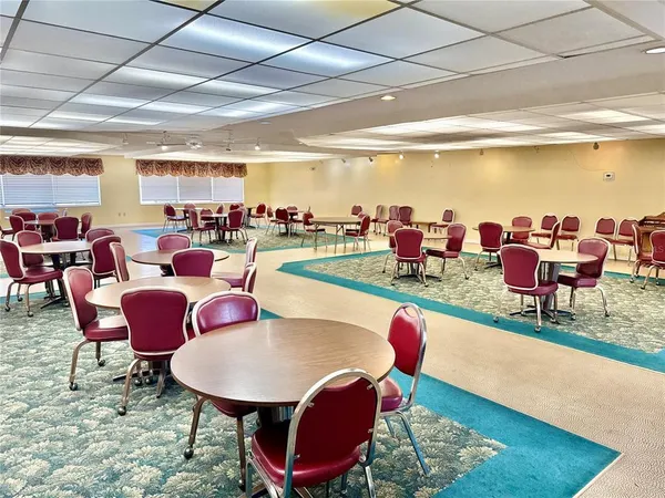 $1,900 | 5970 80th Street North, Unit 411, St. Petersburg, FL 33709