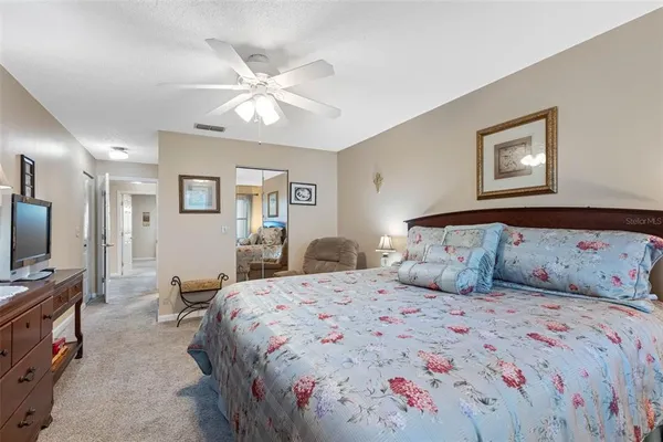 $1,900 | 5970 80th Street North, Unit 411, St. Petersburg, FL 33709