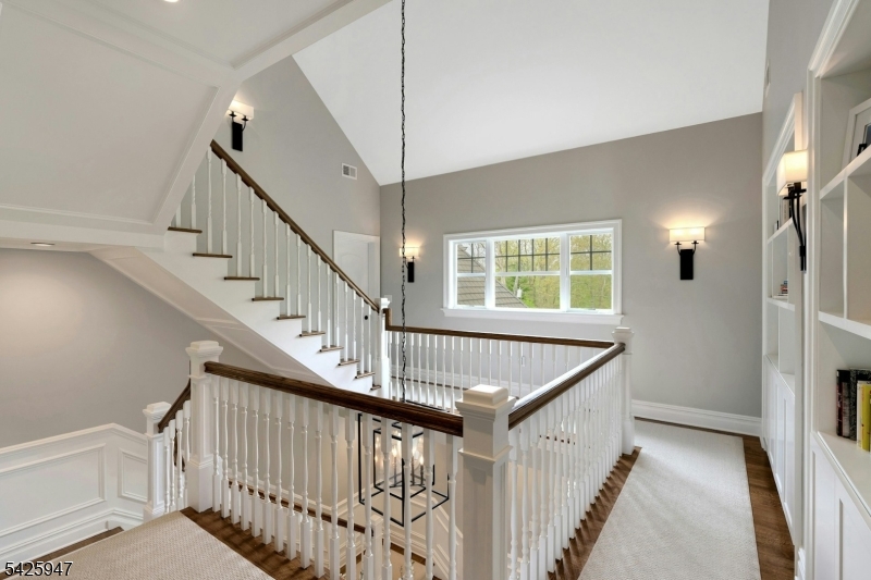 138 Oakwood Road Watchung, NJ 07069 - Photo 16 of 50
