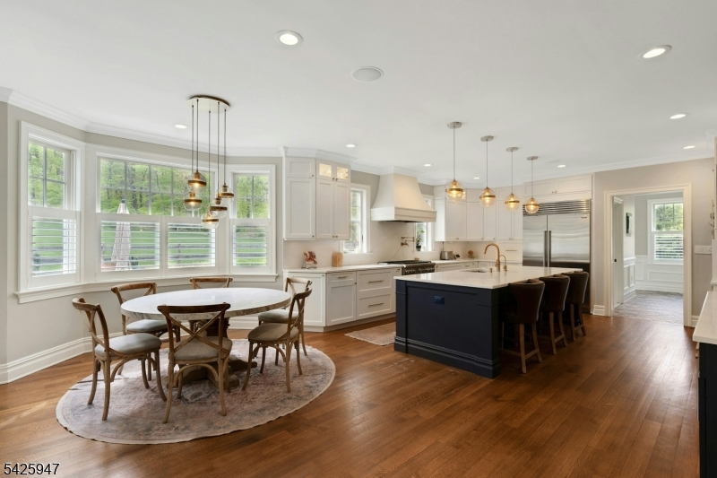 138 Oakwood Road Watchung, NJ 07069 - Photo 2 of 50