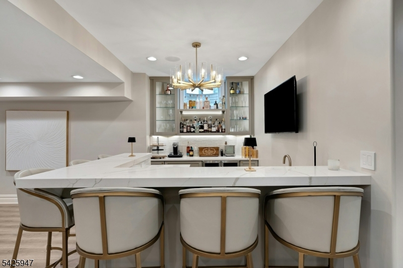 138 Oakwood Road Watchung, NJ 07069 - Photo 28 of 50