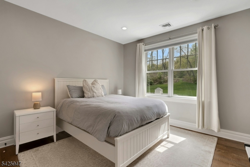 138 Oakwood Road Watchung, NJ 07069 - Photo 29 of 50