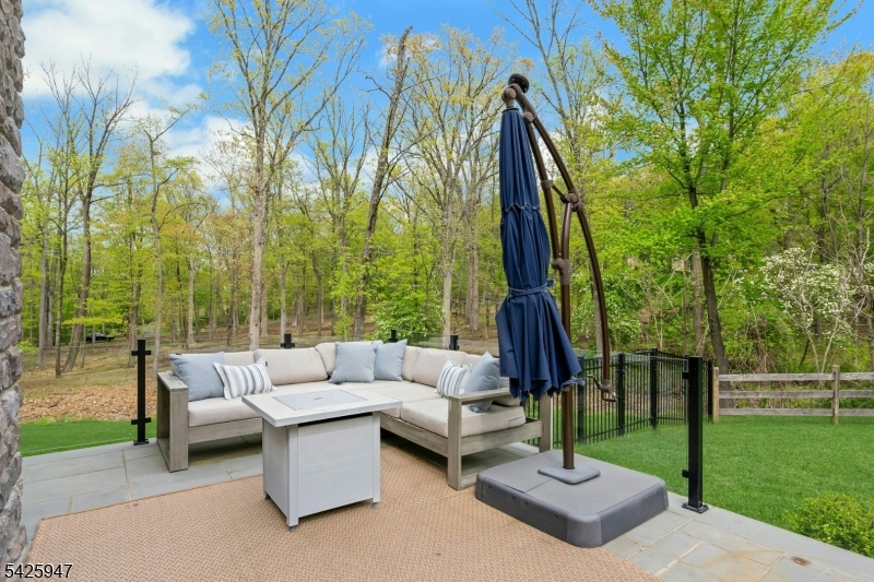 138 Oakwood Road Watchung, NJ 07069 - Photo 35 of 50