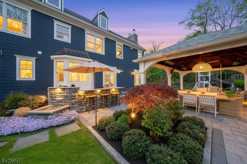 138 Oakwood Road Watchung, NJ 07069 - Photo 38 of 50