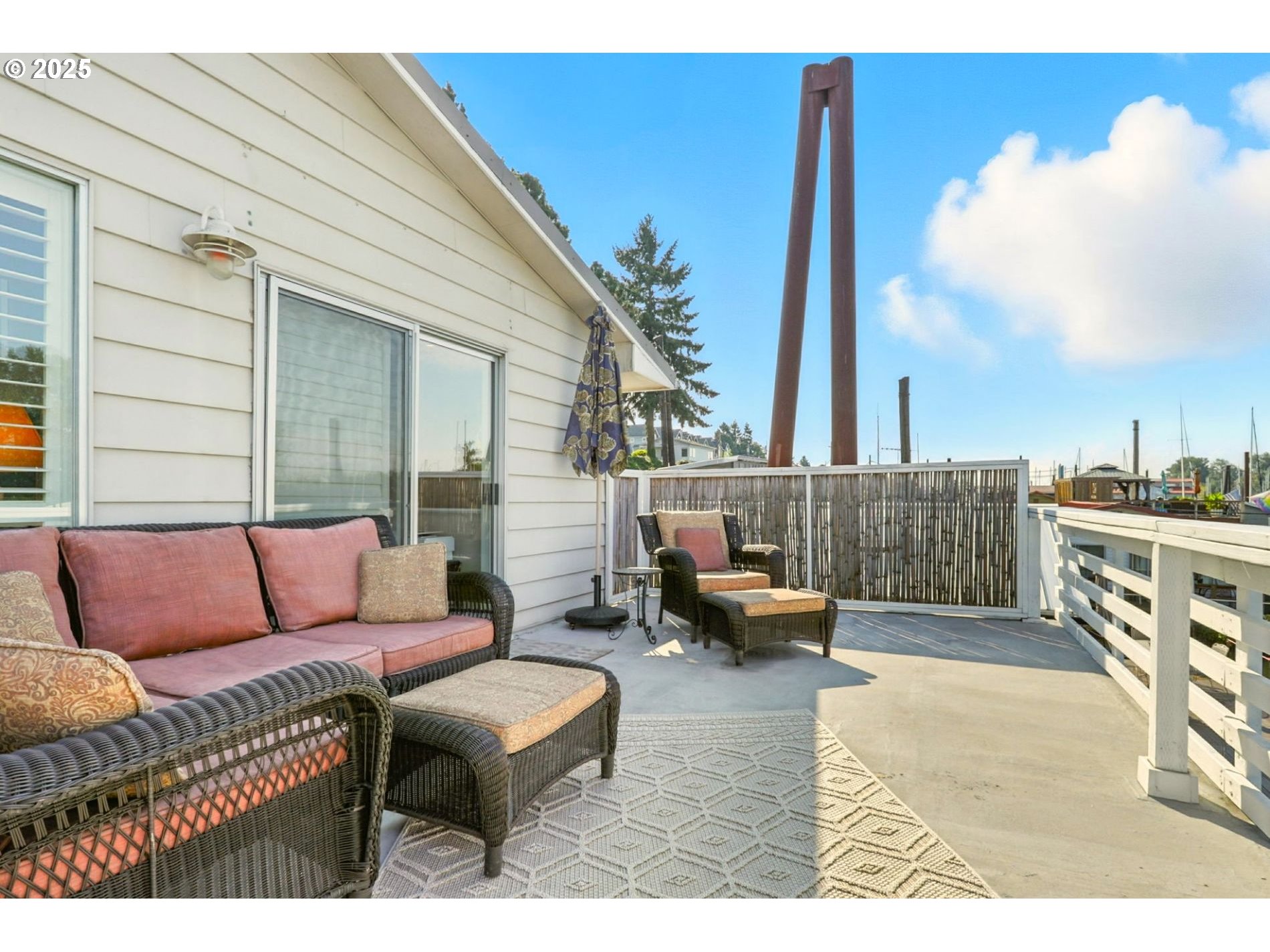 535 Northeast Bridgeton Road, Unit 2 Portland, OR 97211 - Photo 29 of 43