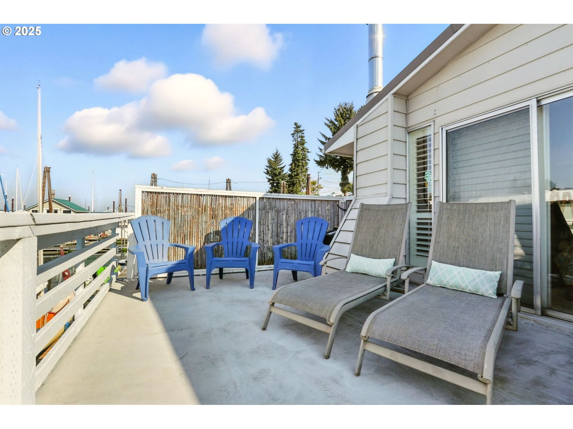 535 Northeast Bridgeton Road, Unit 2 Portland, OR 97211 - Photo 30 of 43