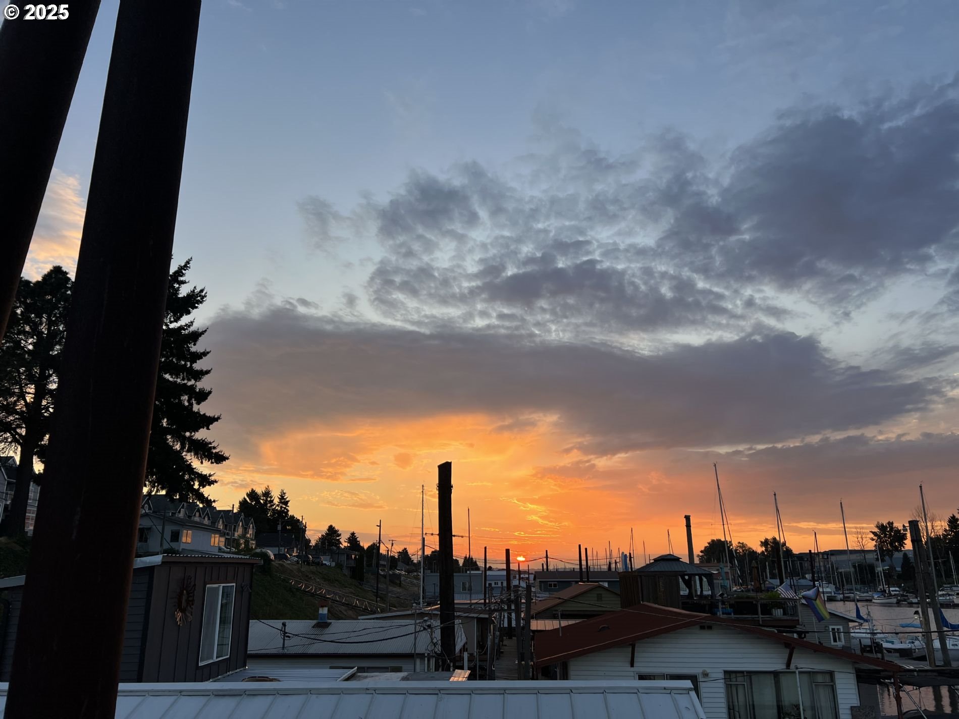 535 Northeast Bridgeton Road, Unit 2 Portland, OR 97211 - Photo 38 of 43