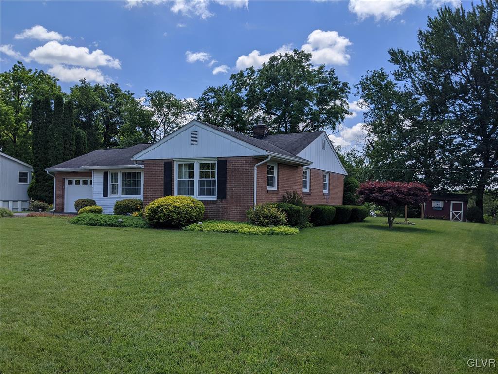 4614 Gary Road Orefield, PA 18069 - Photo 3 of 25 Gallery Image 3