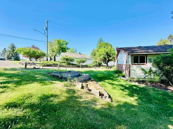 $389,000 | 147 Lindsey Street, Tekoa, WA 99033