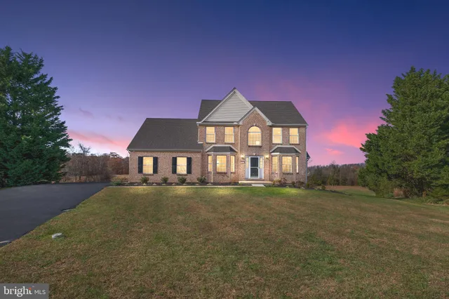 $579,900 | 229 West Old Squaw Road, Middletown, DE 19709