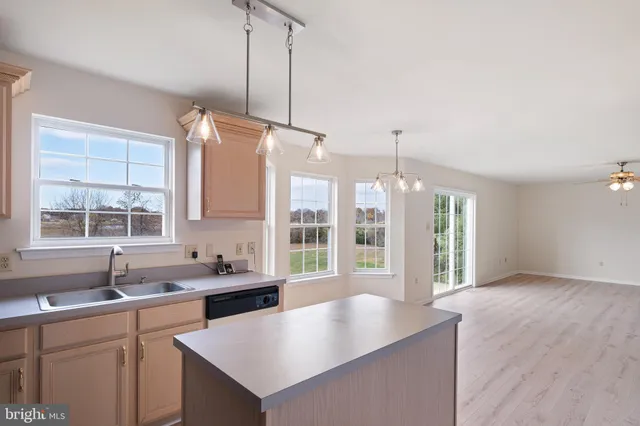 $579,900 | 229 West Old Squaw Road, Middletown, DE 19709