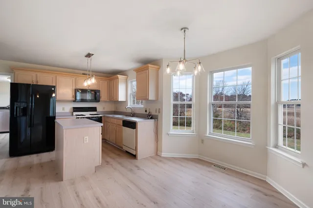 $579,900 | 229 West Old Squaw Road, Middletown, DE 19709