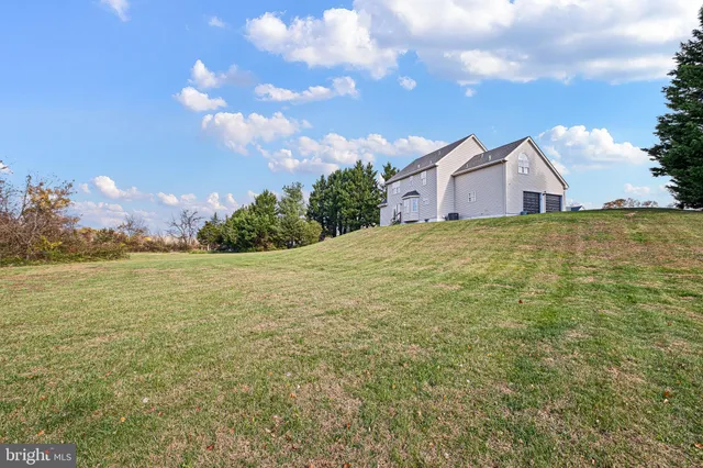 $579,900 | 229 West Old Squaw Road, Middletown, DE 19709