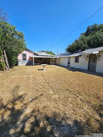 a view of an outdoor space