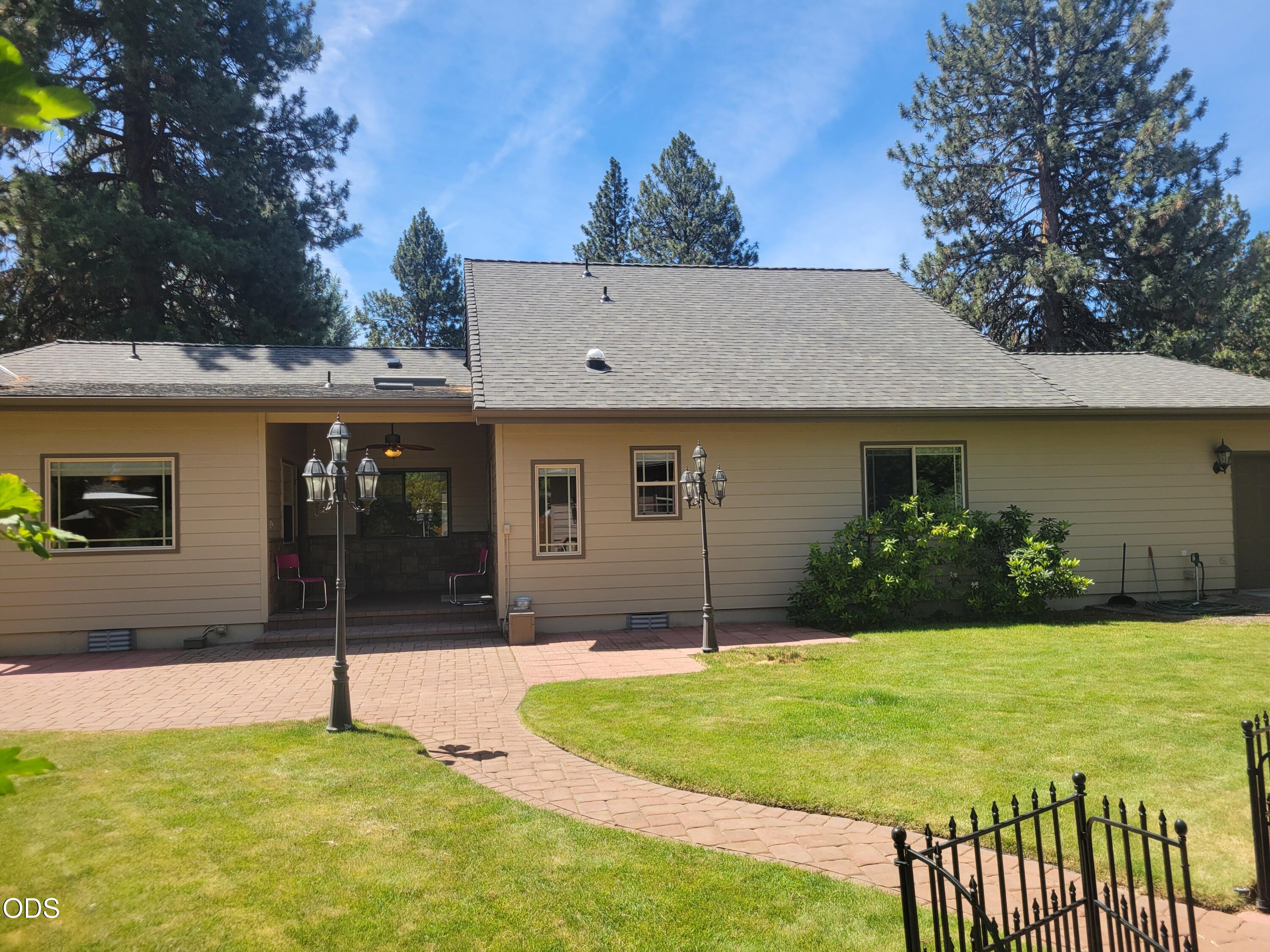 21140 Wilderness Way Bend, OR 97702 - Photo 70 of 101