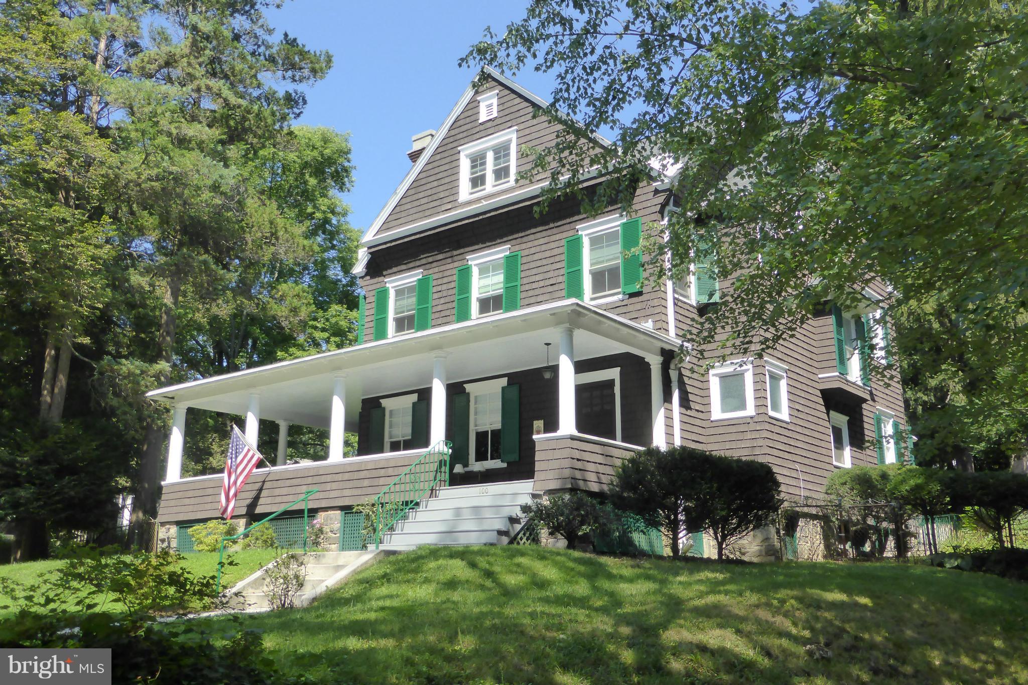 Exterior (Front)