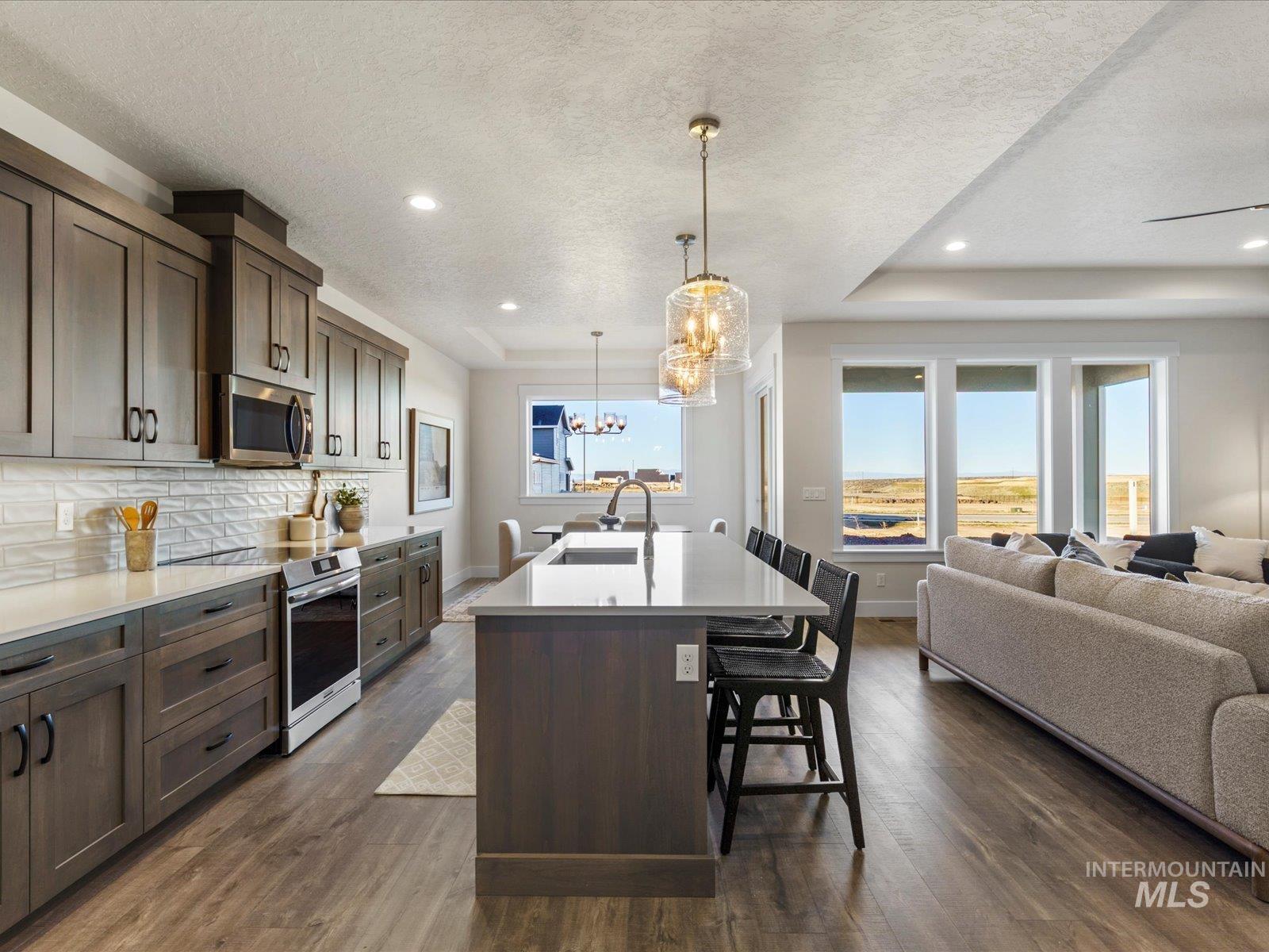 375 South Strut Way Boise, ID 83716 - Photo 11 of 47