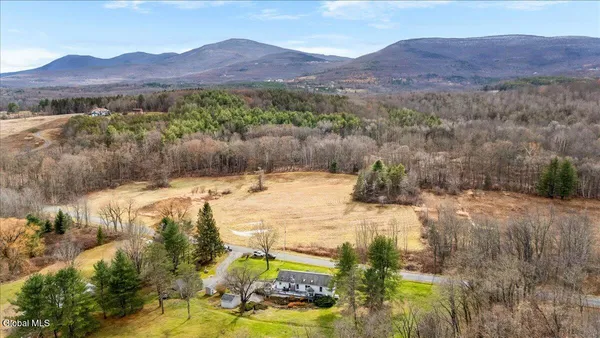 $525,000 | 858 Stone Bridge Road, Durham, NY 12423