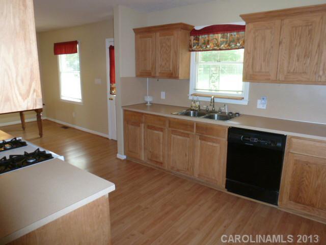 961 High Lane Lancaster, SC 29720 - Photo 6 of 15 Gallery Image 6