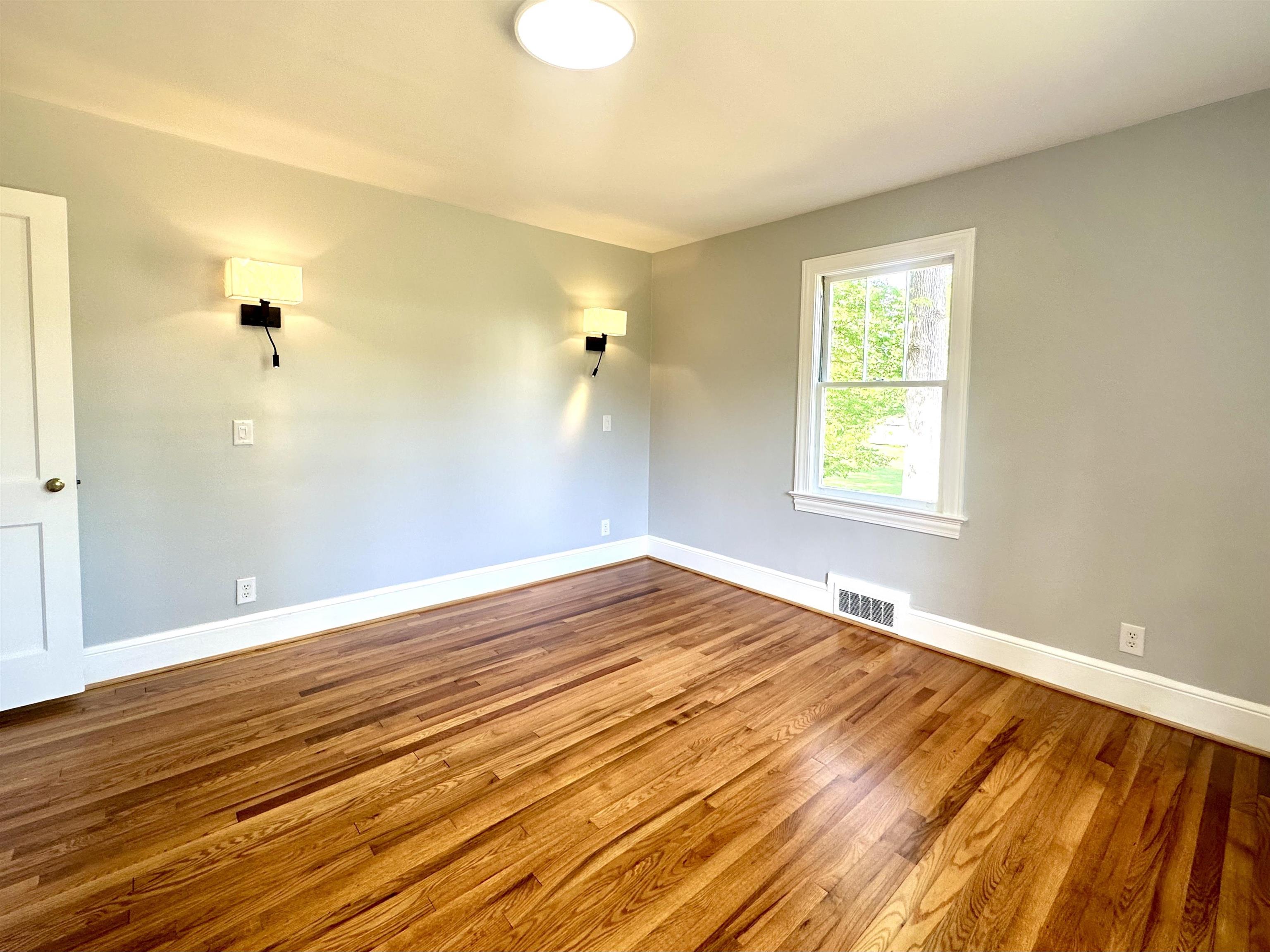 1300 East Rutherford Street Landrum, SC 29356 - Photo 12 of 21