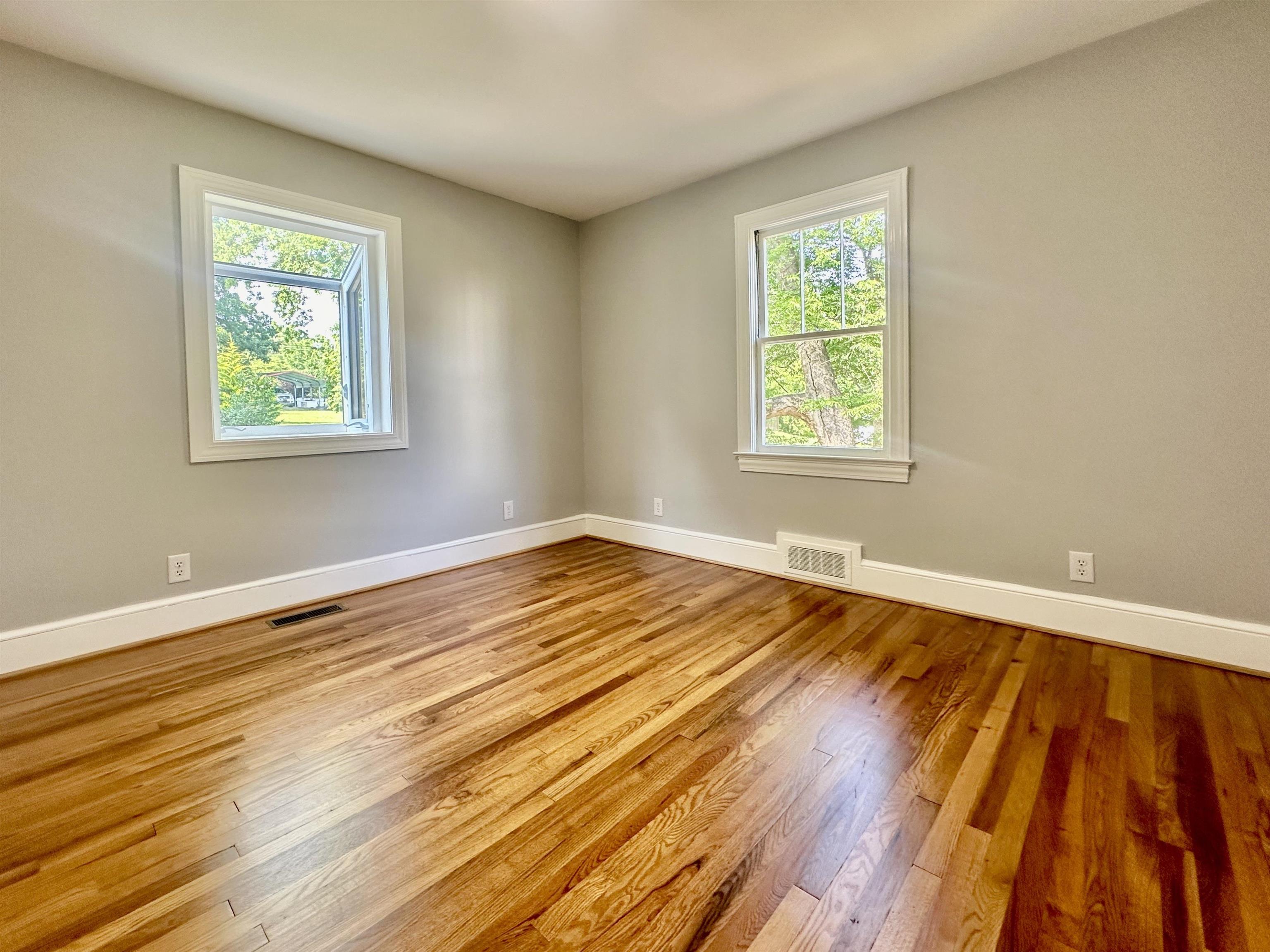 1300 East Rutherford Street Landrum, SC 29356 - Photo 10 of 21