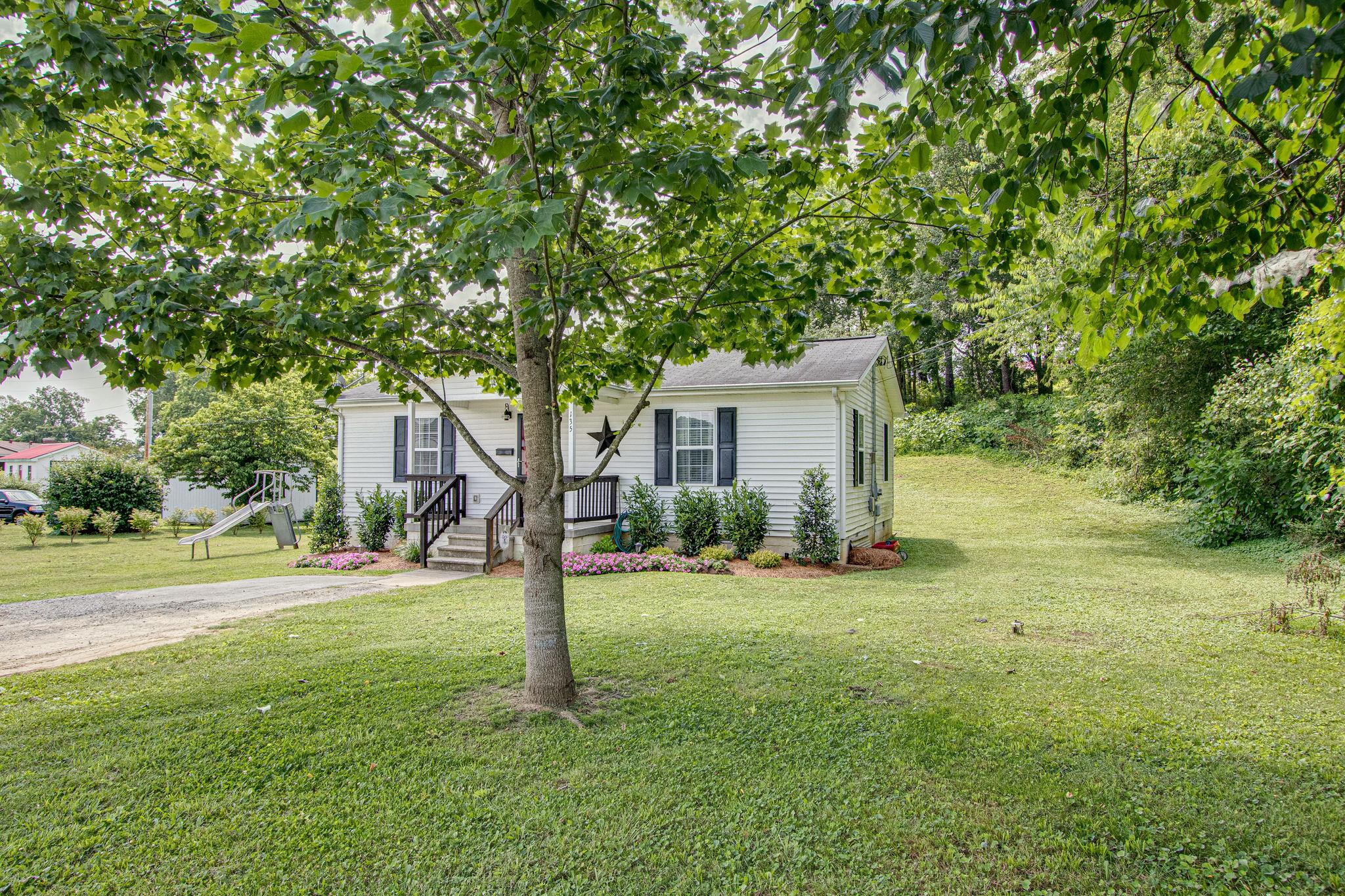 135 Old Lebanon Road Carthage, TN 37030 - Photo 4 of 30 Gallery Image 4