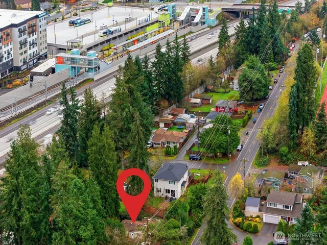 $700,000 | 18916 5th Avenue Northeast, Shoreline, WA 98155