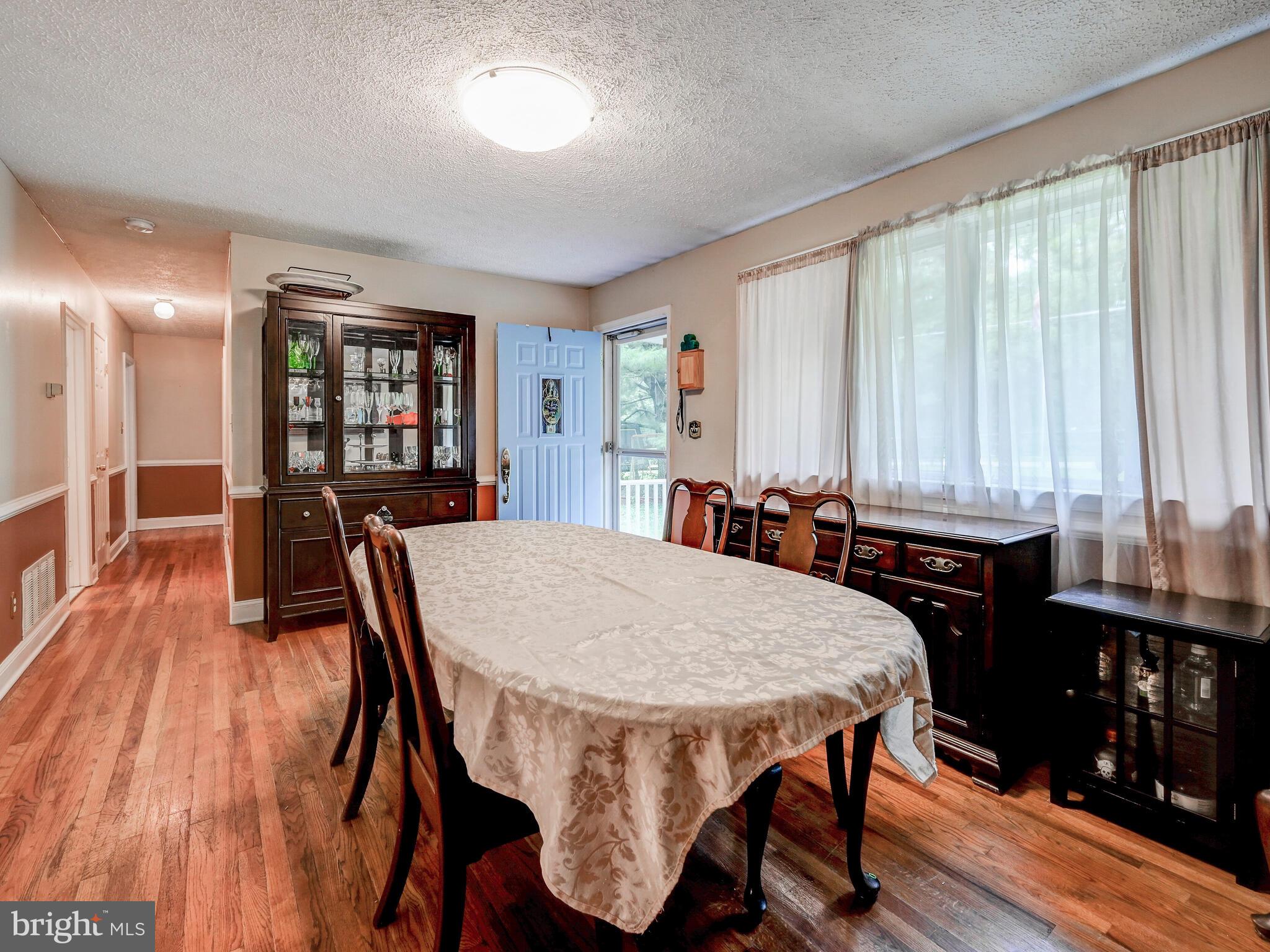2413 Whitt Road Kingsville, MD 21087 - Photo 10 of 28 DINING ROOM/LIVING ROOM