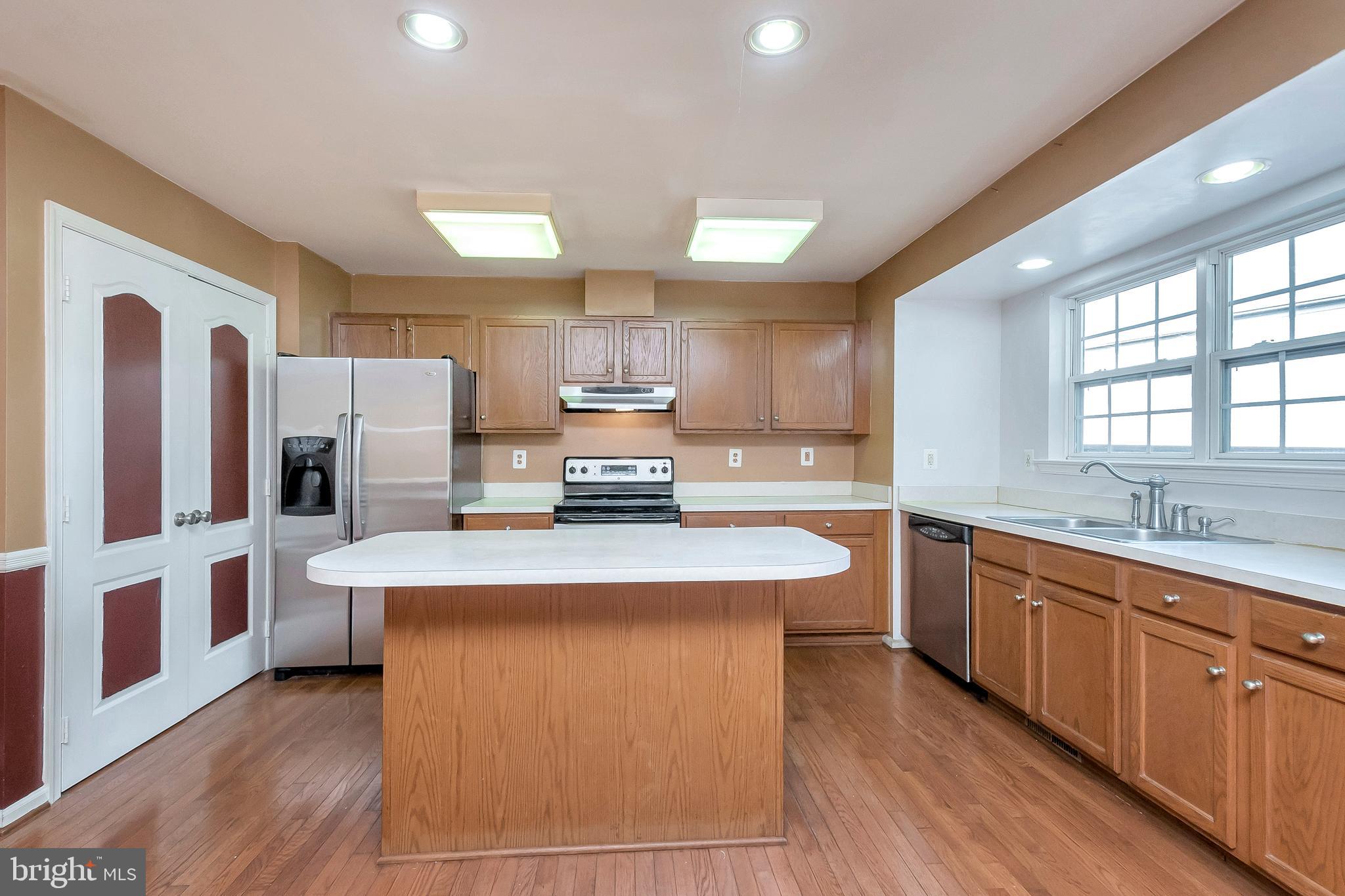 9222 McCarty Road Lorton, VA 22079 - Photo 12 of 43 Gallery Image 12