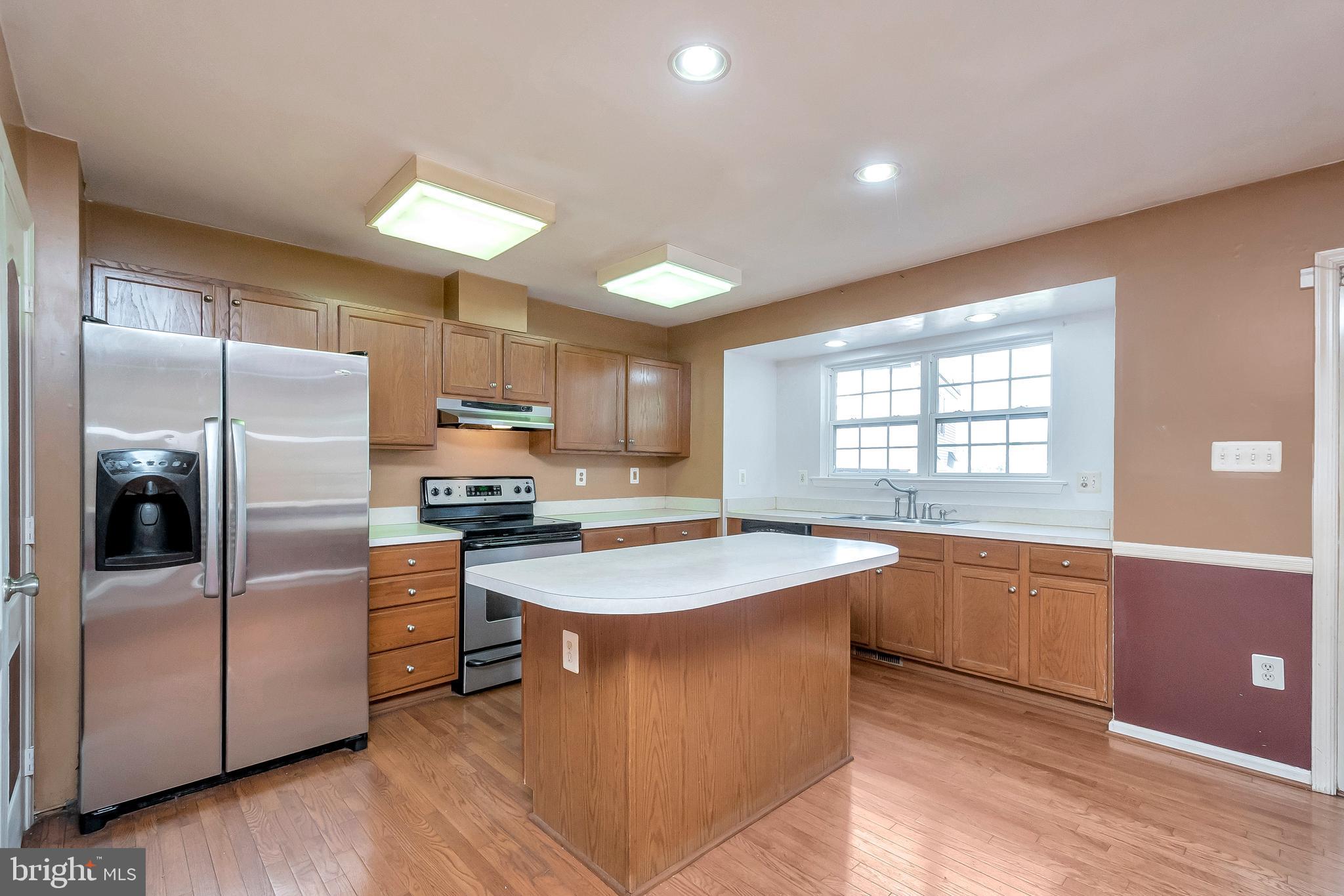 9222 McCarty Road Lorton, VA 22079 - Photo 4 of 43 Gallery Image 4