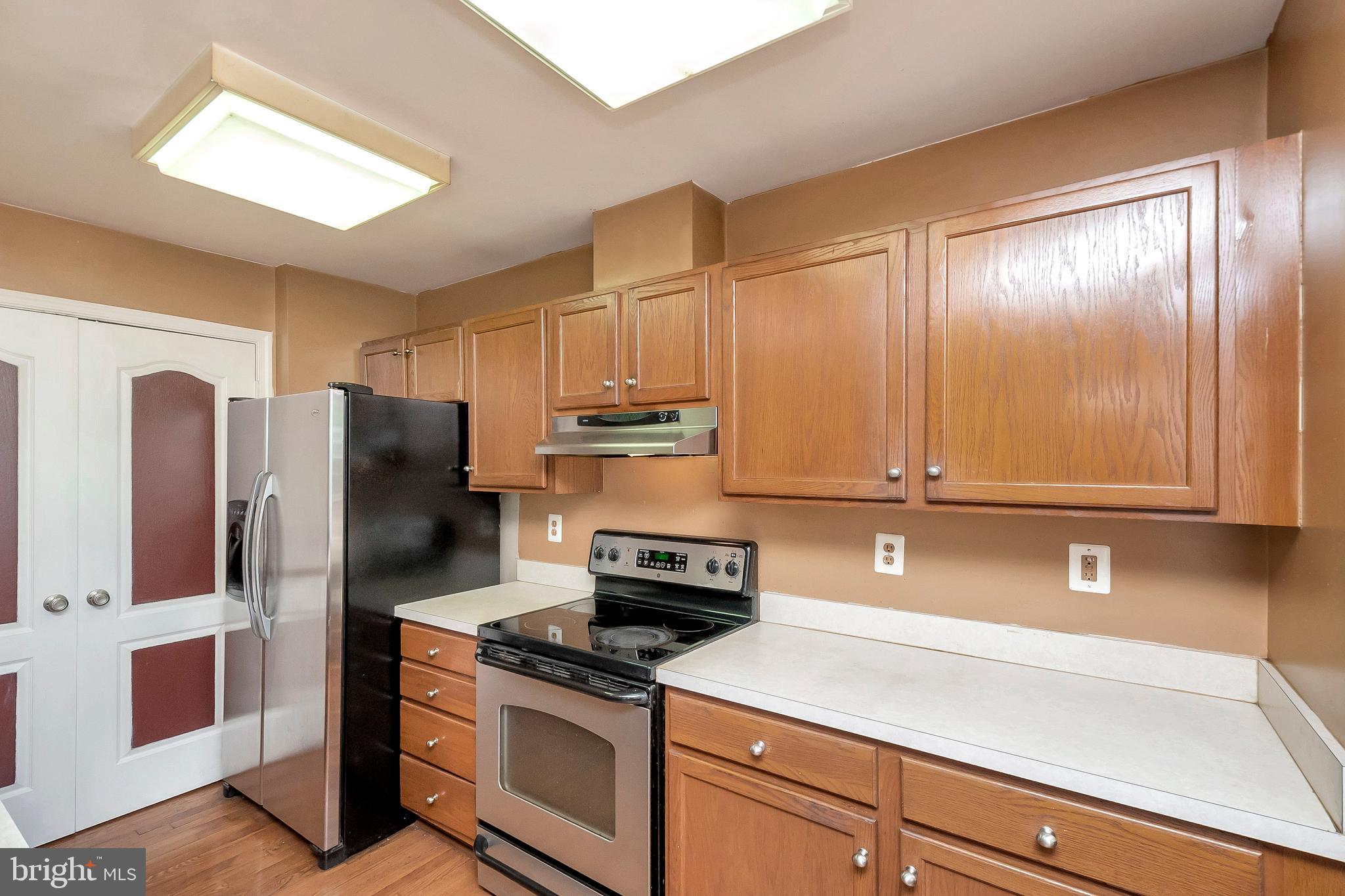 9222 McCarty Road Lorton, VA 22079 - Photo 6 of 43 Gallery Image 6