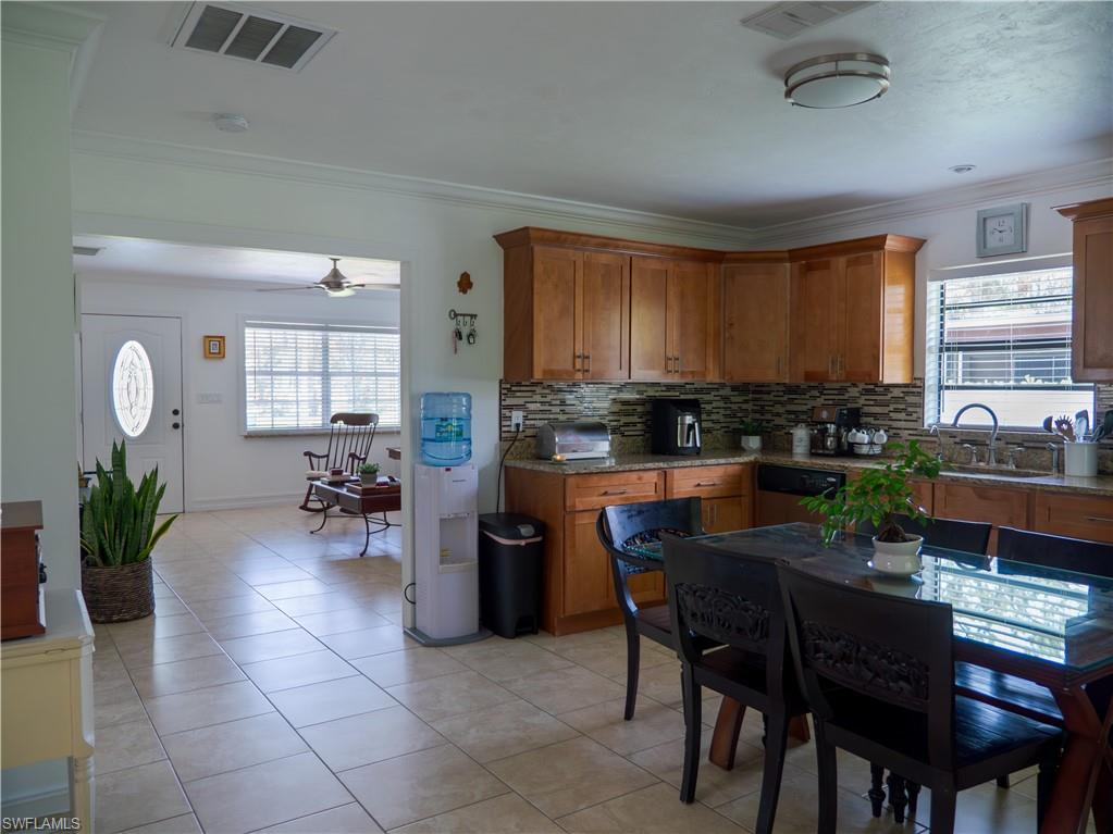 391 9th Street Southwest Naples, FL 34117 - Photo 13 of 31 Gallery Image 13