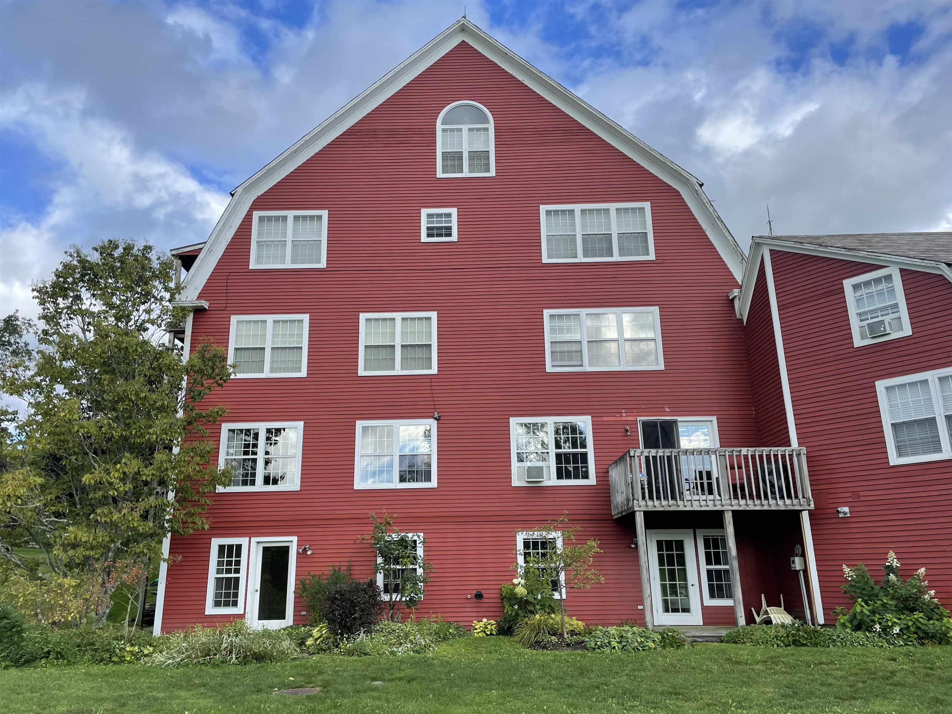 254 Boynton Road, Unit MB2 Londonderry, VT 05148 - Photo 22 of 39