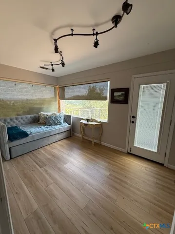 $2,250 | 901 Madrona Drive, Unit B, New Braunfels, TX 78132