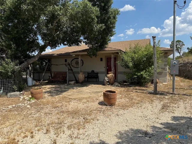 $2,250 | 901 Madrona Drive, Unit B, New Braunfels, TX 78132