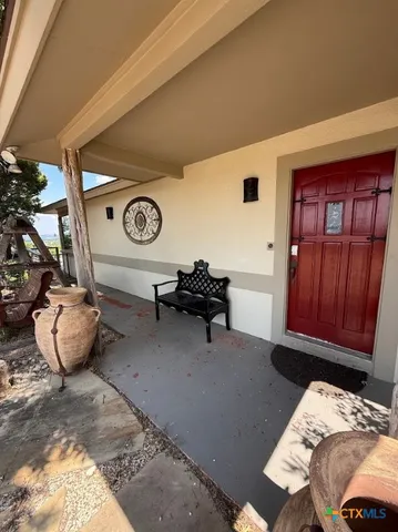 $2,250 | 901 Madrona Drive, Unit B, New Braunfels, TX 78132